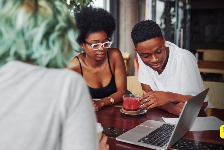 Criando uma voz de marca: Por que é essencial para o sucesso no Marketing Digital